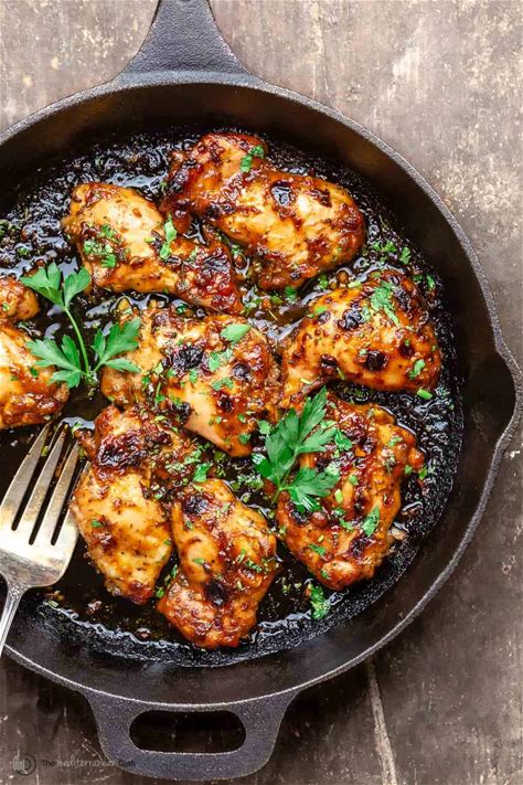 Paprika & Lemon Baked Chicken Thighs