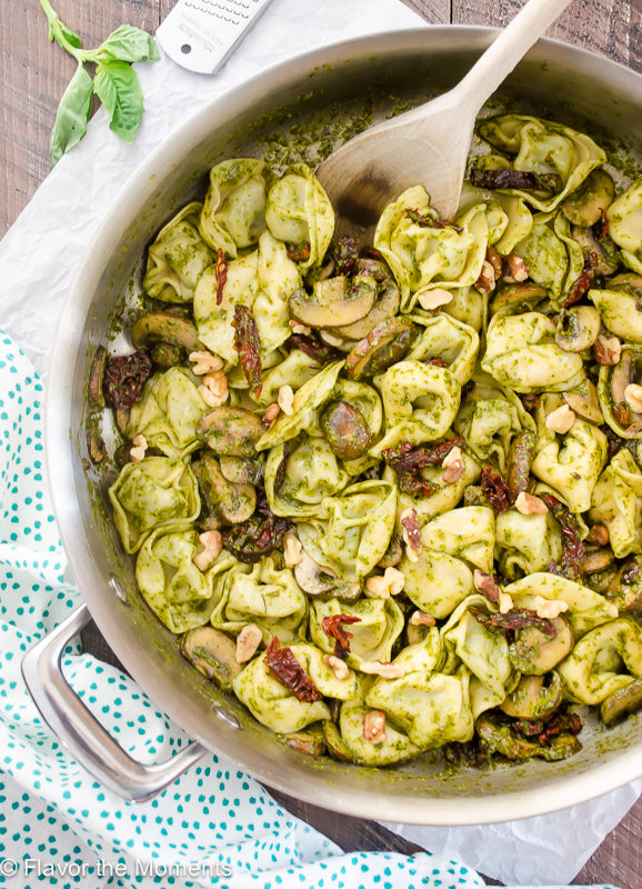 Vegetarian Pesto Alfredo Tortellini Pasta (Frozen)