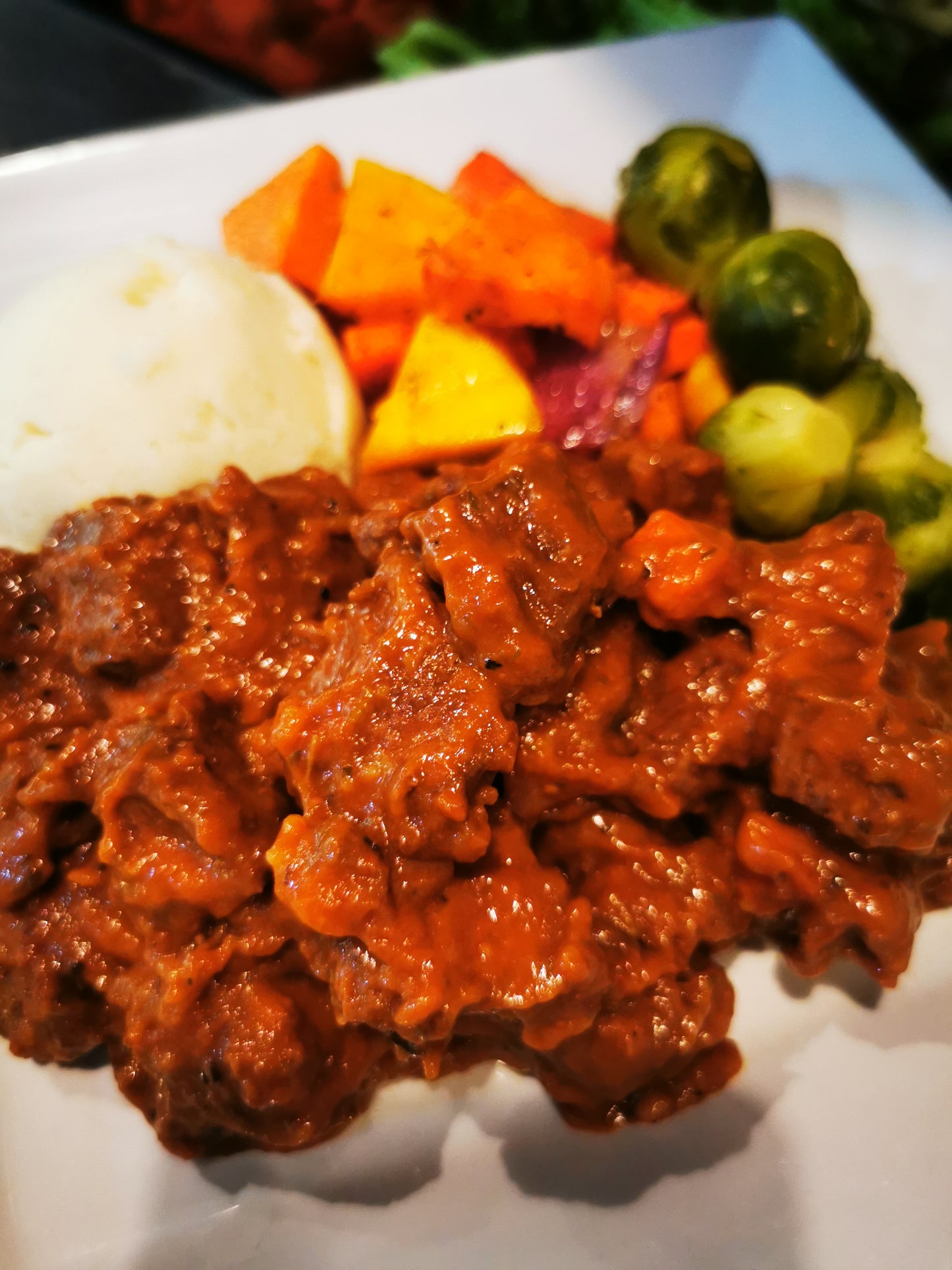 Beef Bourguignon ~ Includes Starch & Two Veggies (Frozen Meal)