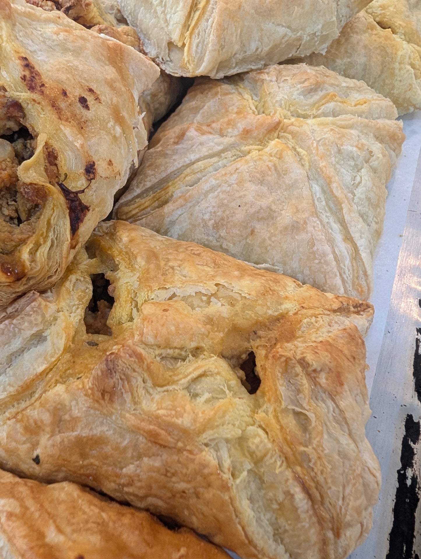 Sweet Curry Pork Hand Pie  - Individual)